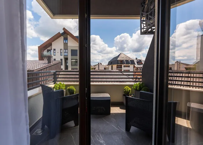 Nook Premium * زلاتيبور